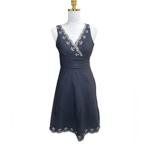Ann Taylor Black Fit Flare Embroidered V Neck Dress Size 2P Sleeveless